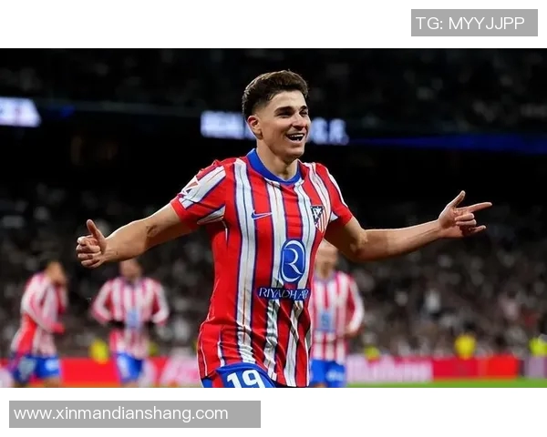 探索足坛奇才：那些让球迷热血沸腾的另类足球明星故事